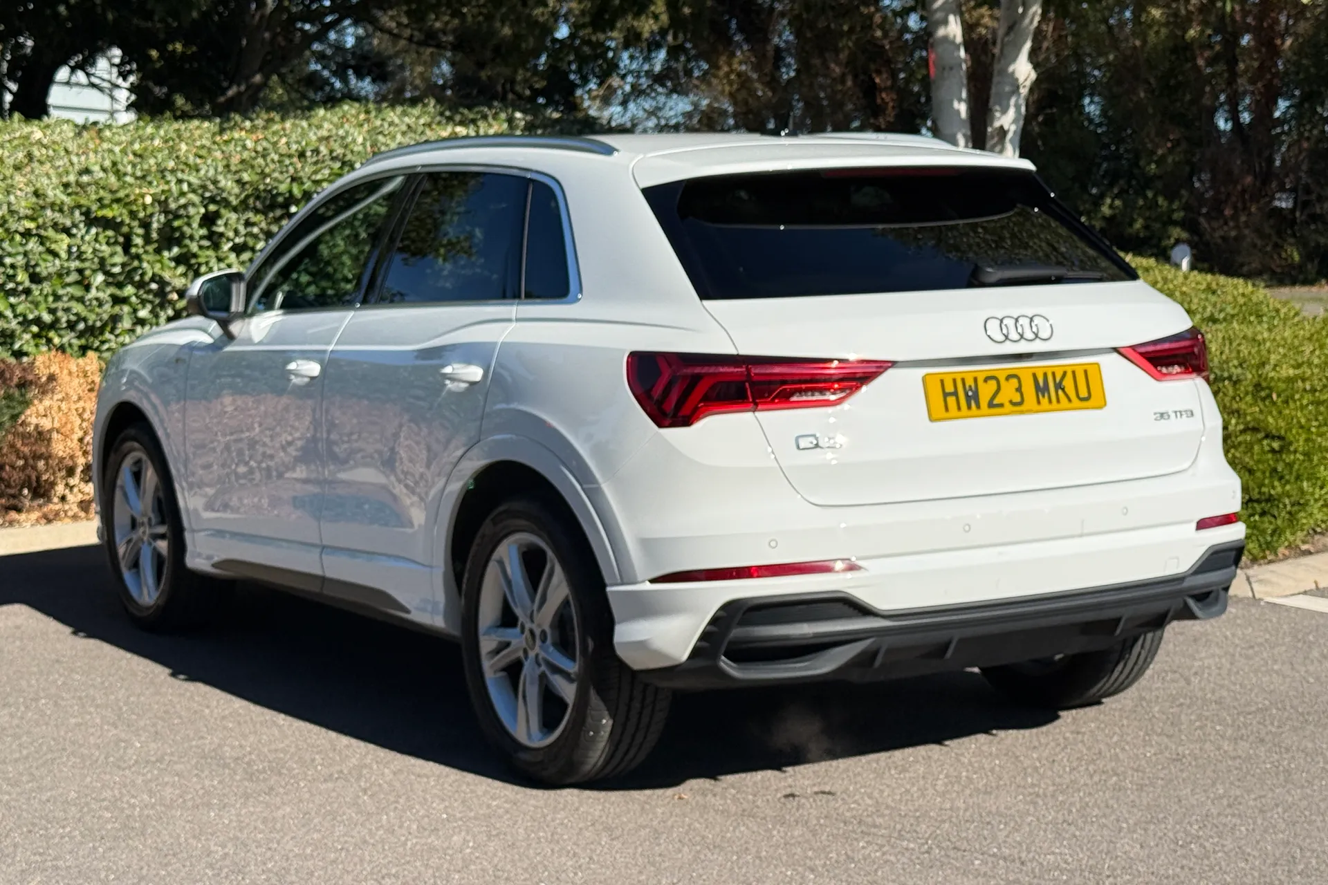 Audi Q3 thumbnail image number 11