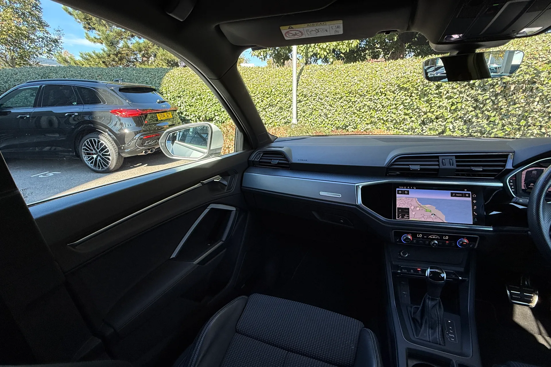 Audi Q3 thumbnail image number 51