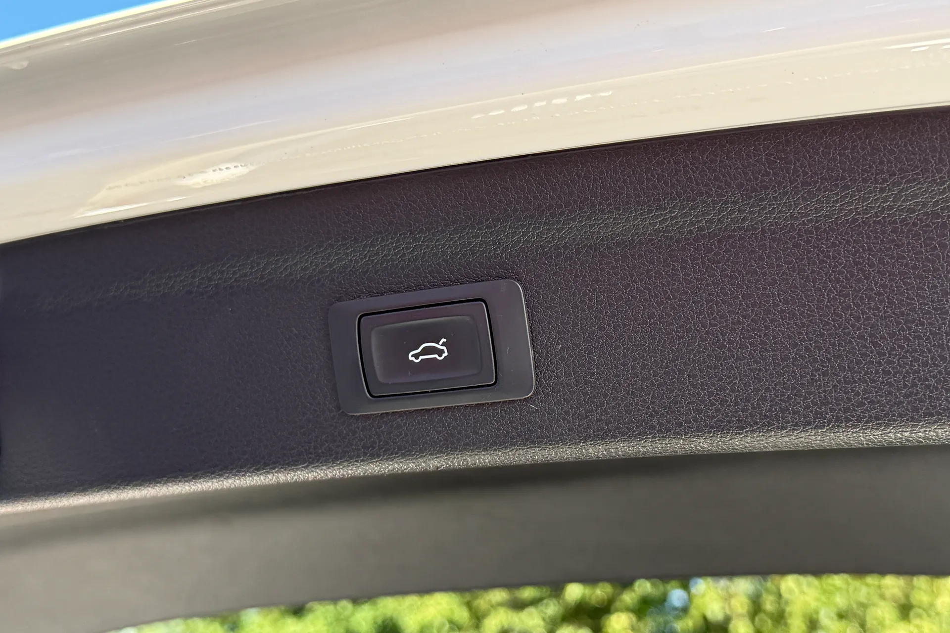Audi Q3 thumbnail image number 46