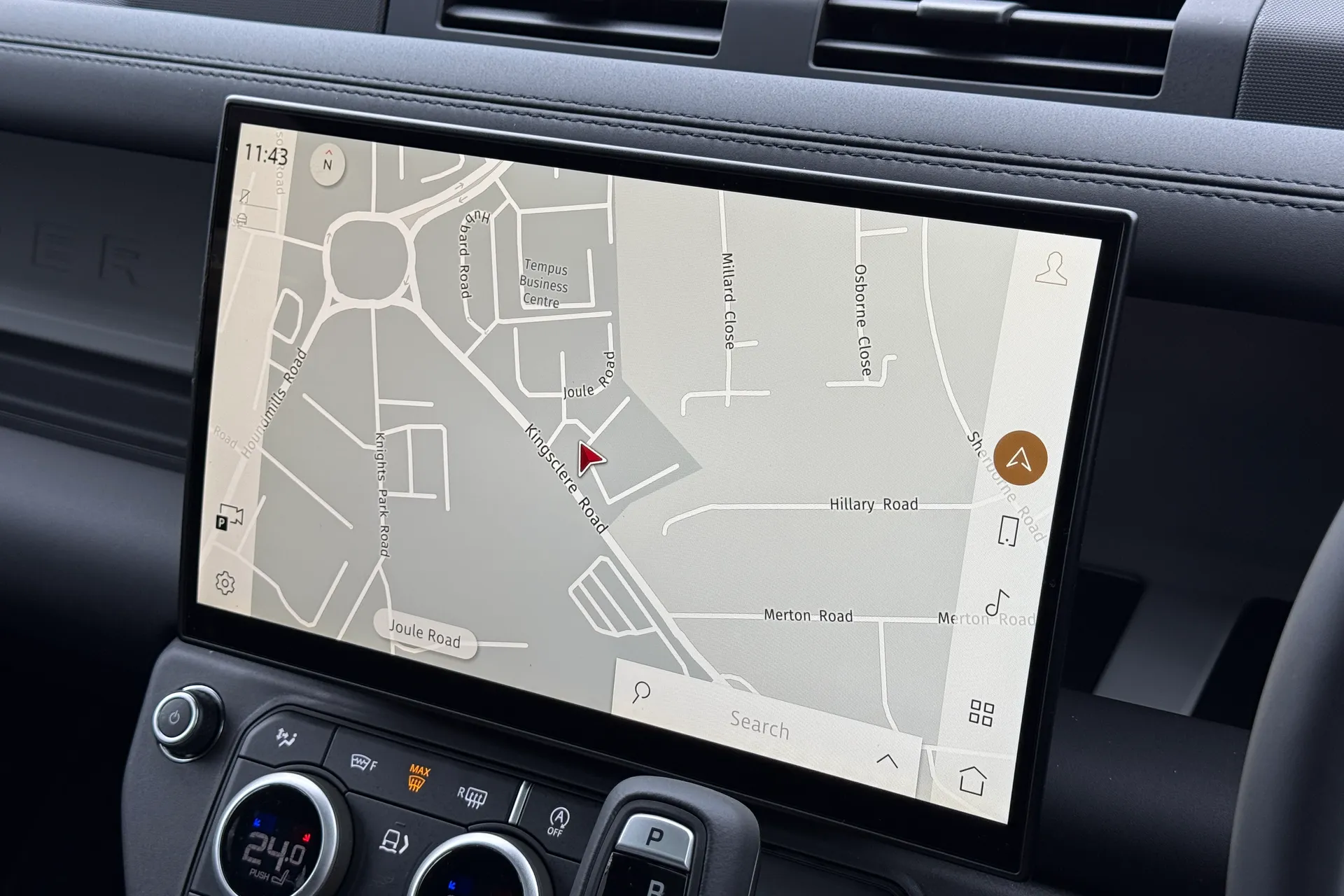 LAND ROVER DEFENDER thumbnail image number 28