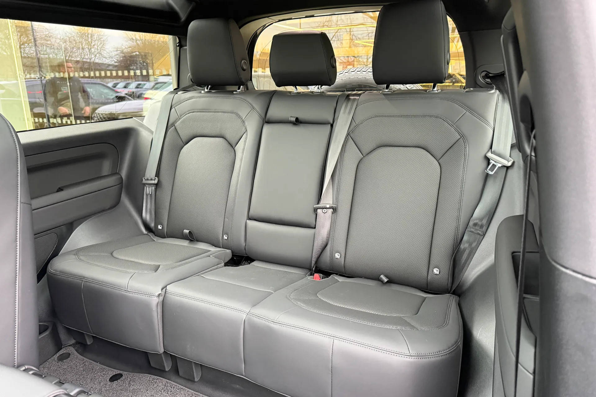 LAND ROVER DEFENDER thumbnail image number 44