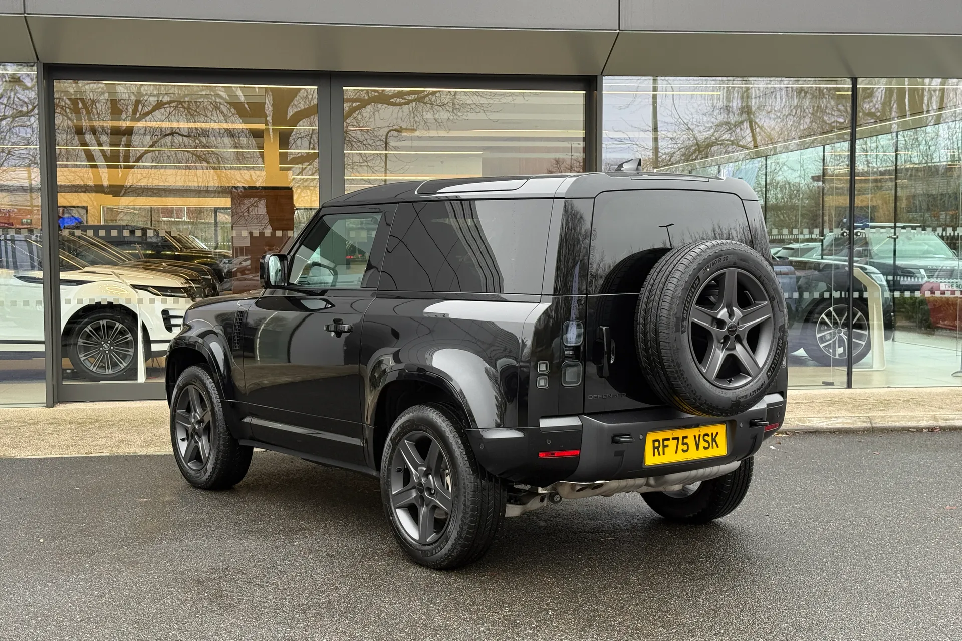 LAND ROVER DEFENDER thumbnail image number 7