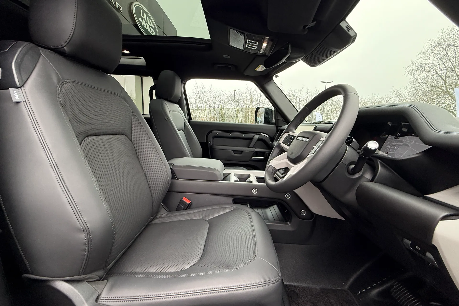 LAND ROVER DEFENDER thumbnail image number 9