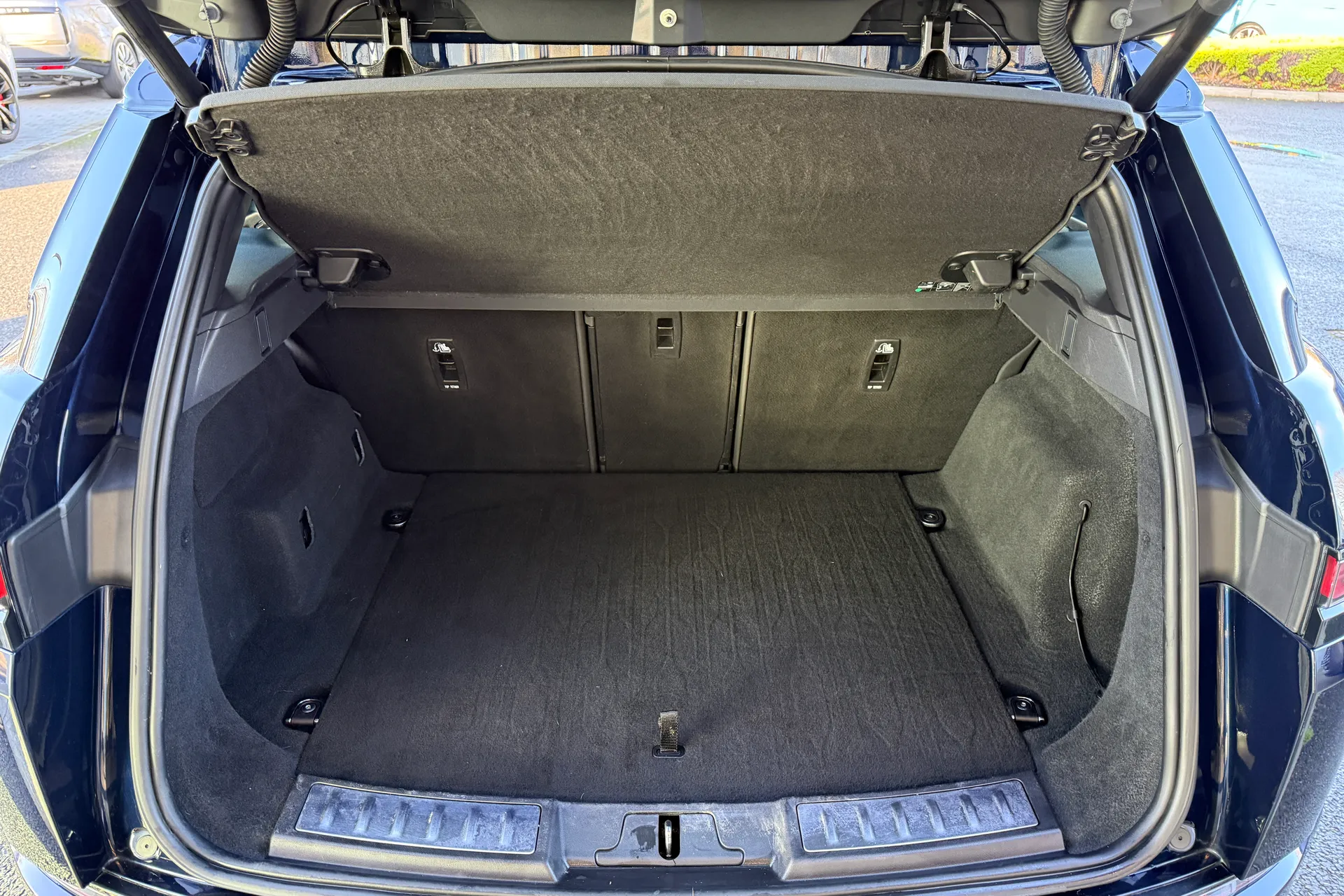 LAND ROVER RANGE ROVER EVOQUE thumbnail image number 42