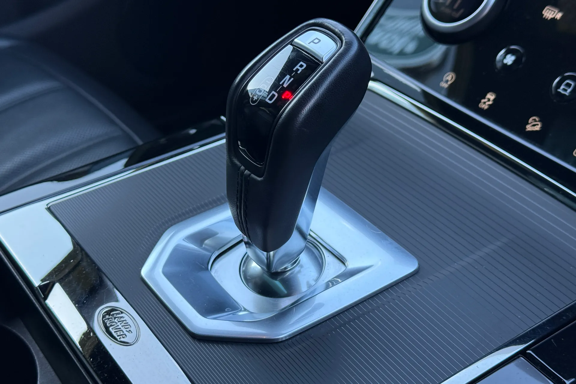 LAND ROVER RANGE ROVER EVOQUE thumbnail image number 20