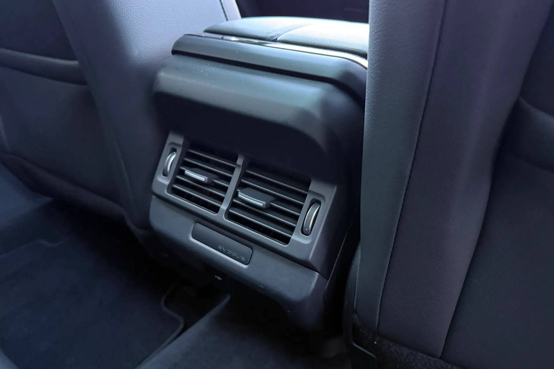 LAND ROVER RANGE ROVER EVOQUE thumbnail image number 33