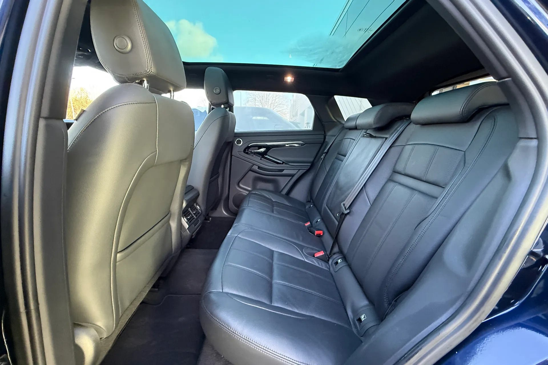 LAND ROVER RANGE ROVER EVOQUE thumbnail image number 47