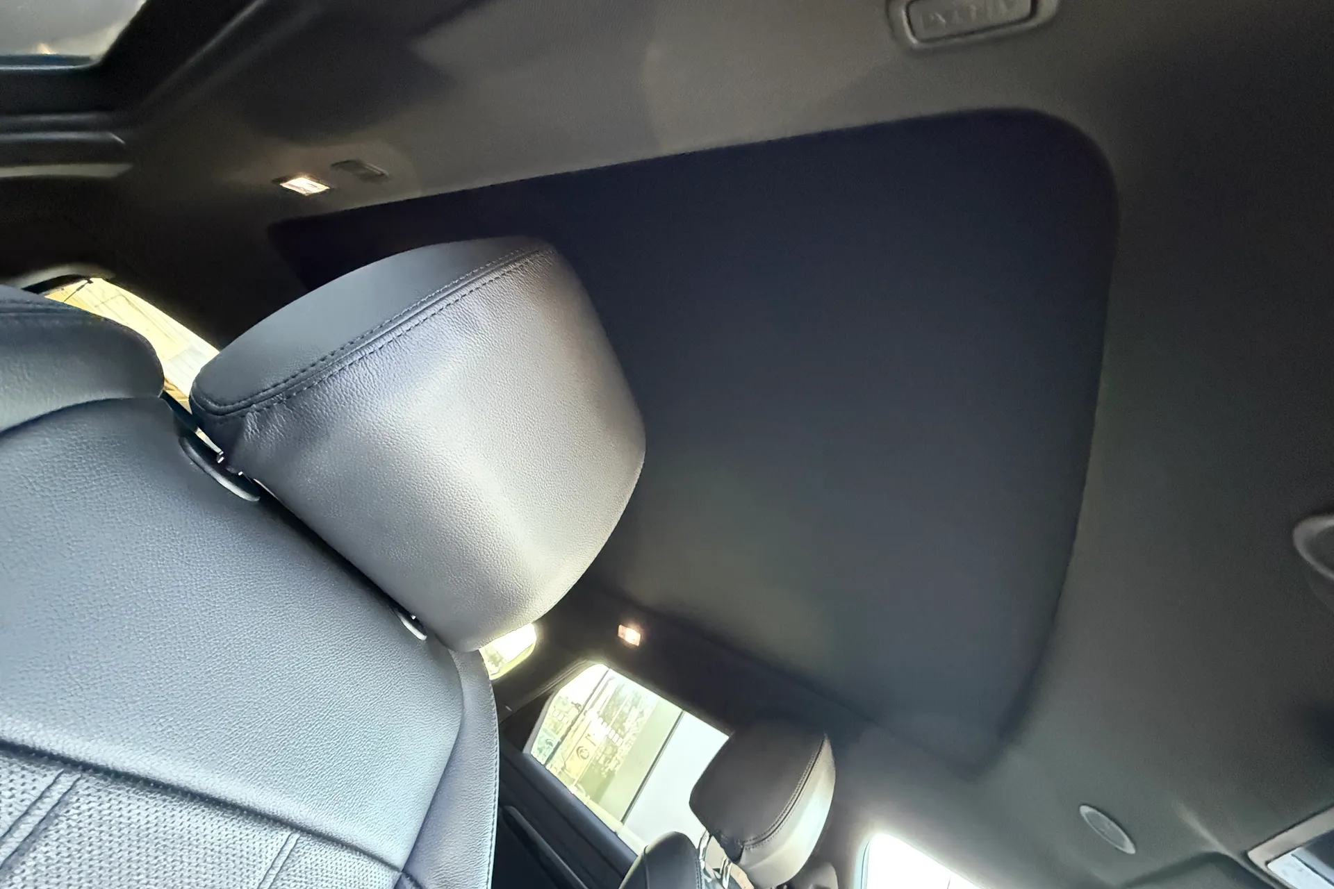 LAND ROVER RANGE ROVER EVOQUE thumbnail image number 35