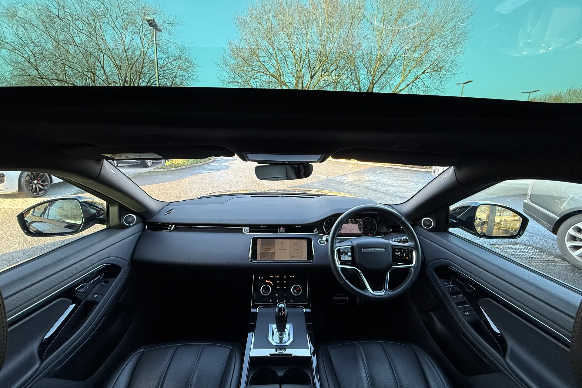 LAND ROVER RANGE ROVER EVOQUE thumbnail image number 3