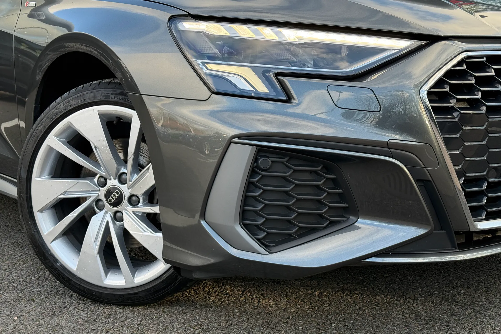 Audi A3 thumbnail image number 6