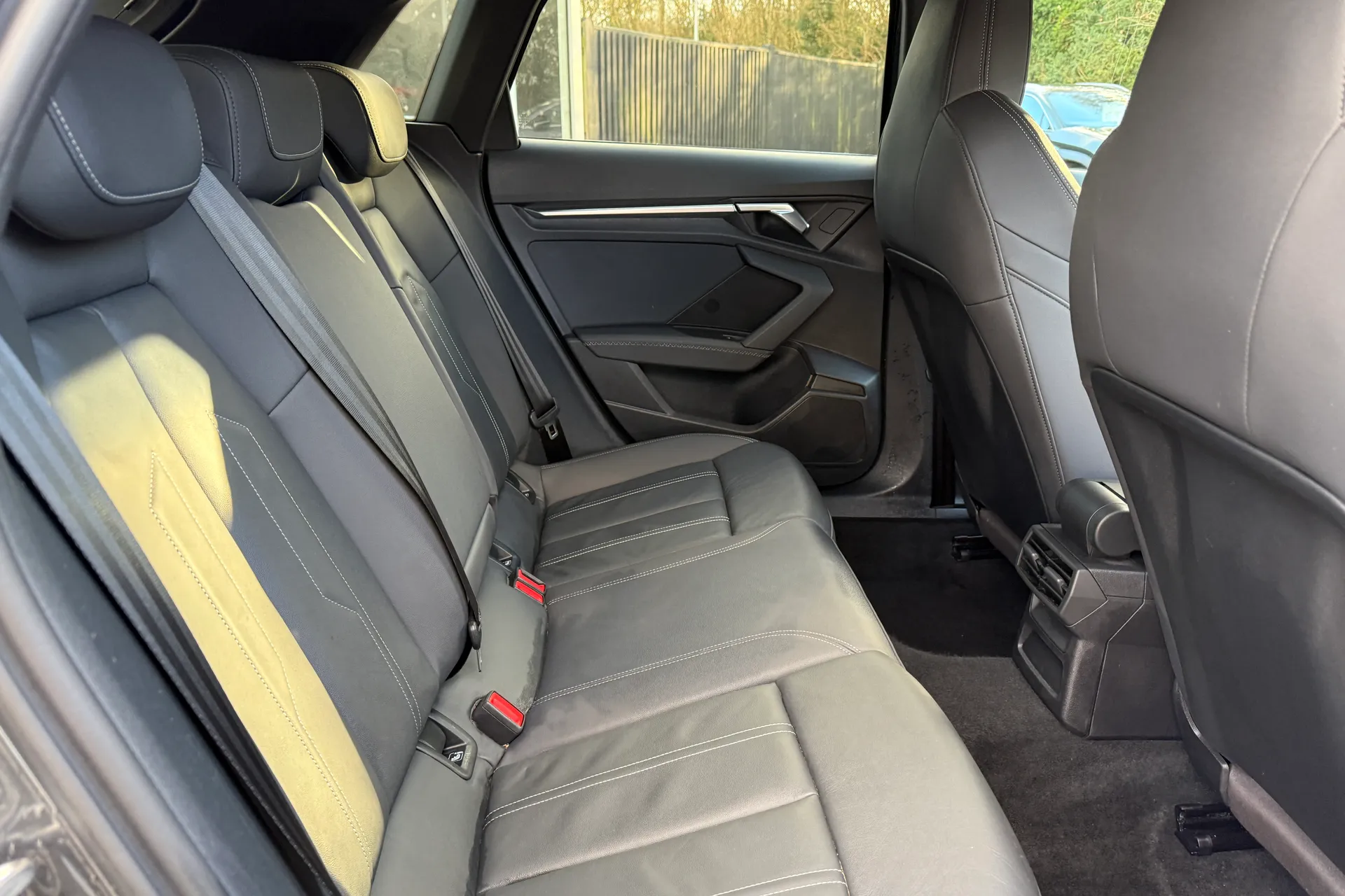 Audi A3 thumbnail image number 32