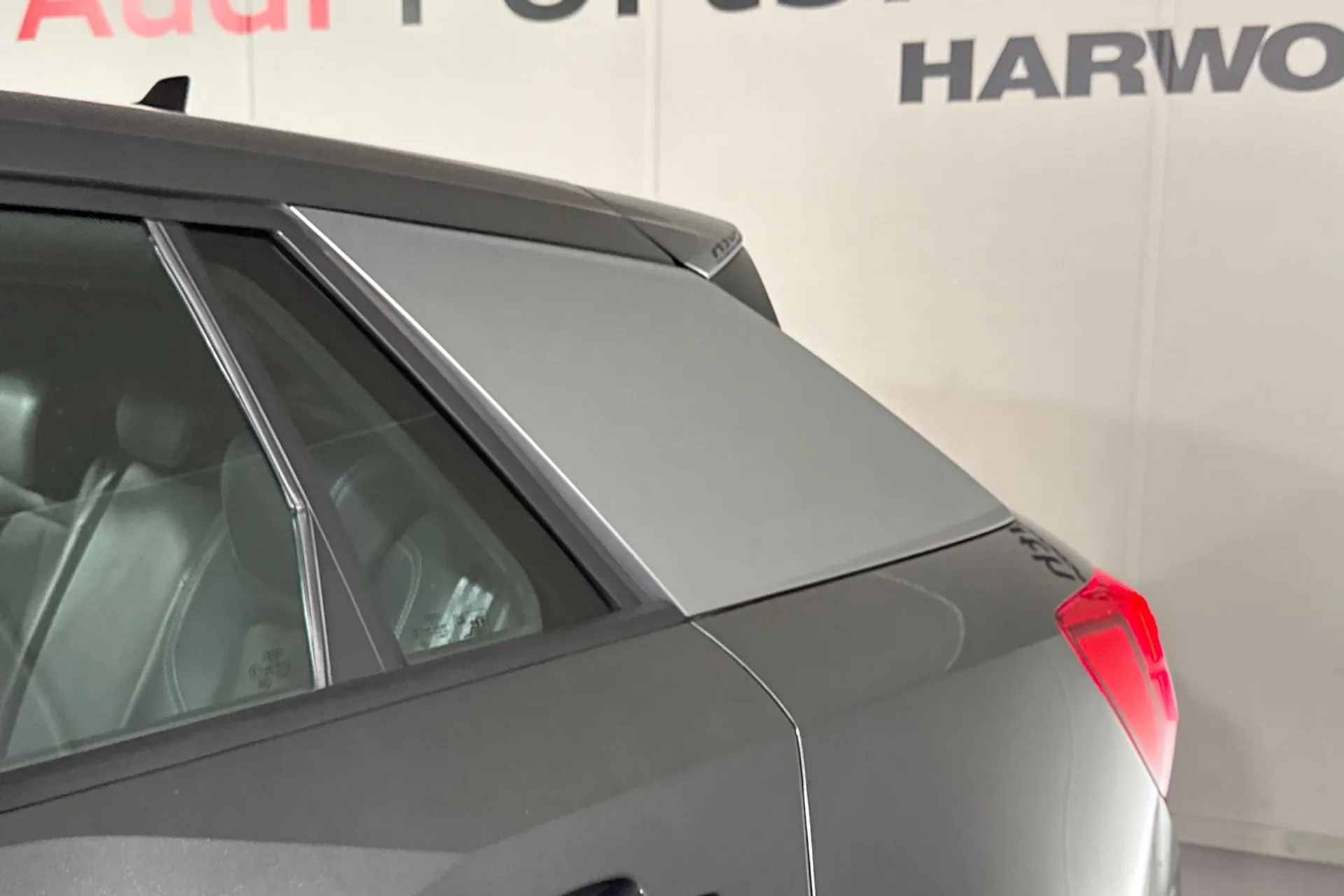 Audi Q2 thumbnail image number 17