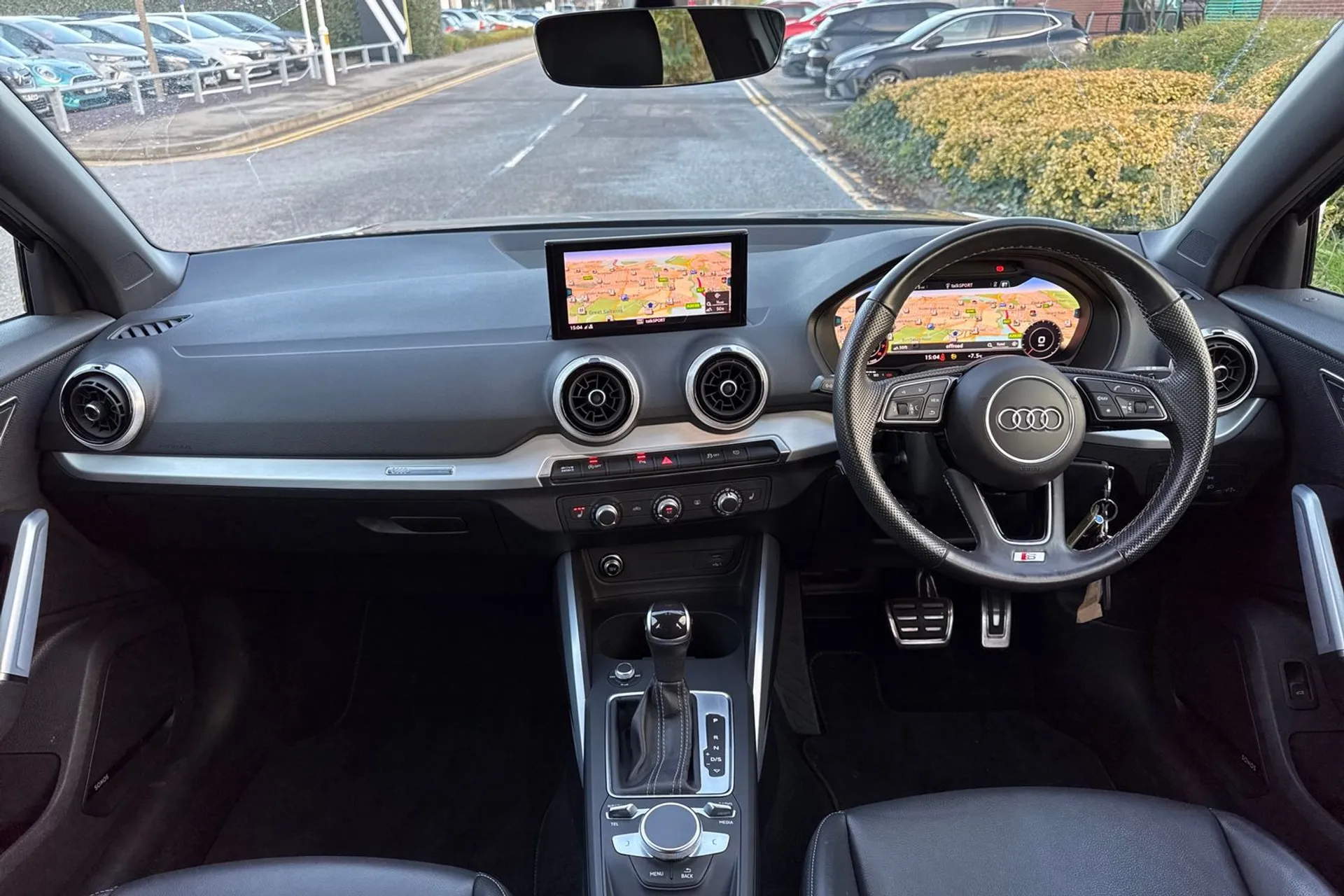 Audi Q2 thumbnail image number 3