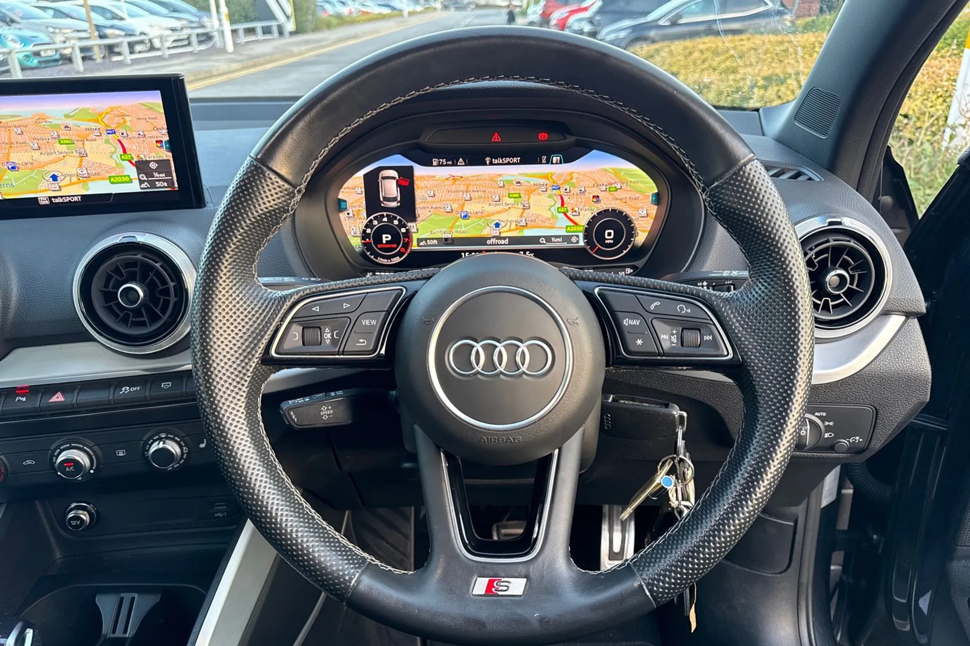 Audi Q2 thumbnail image number 31