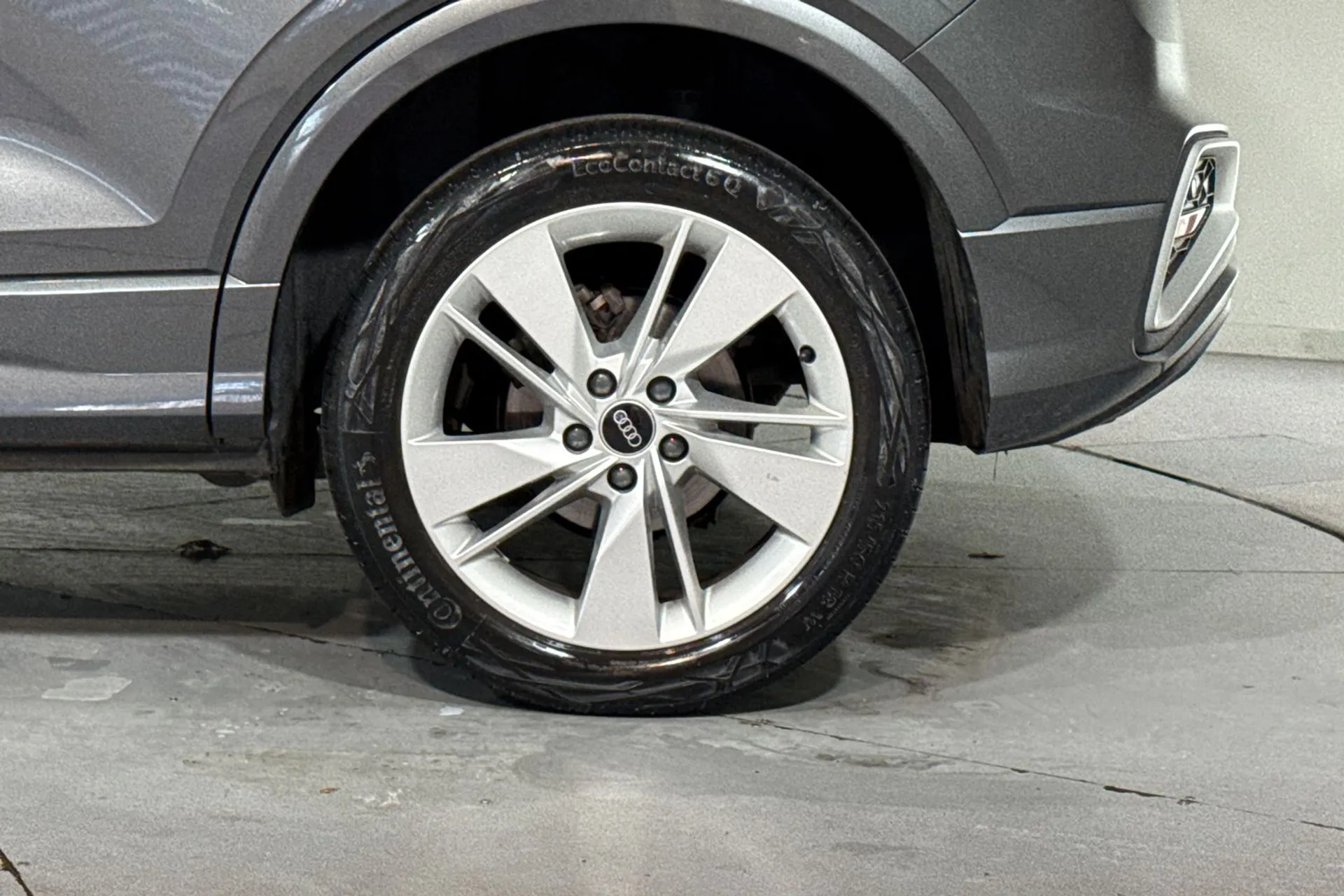 Audi Q2 thumbnail image number 13