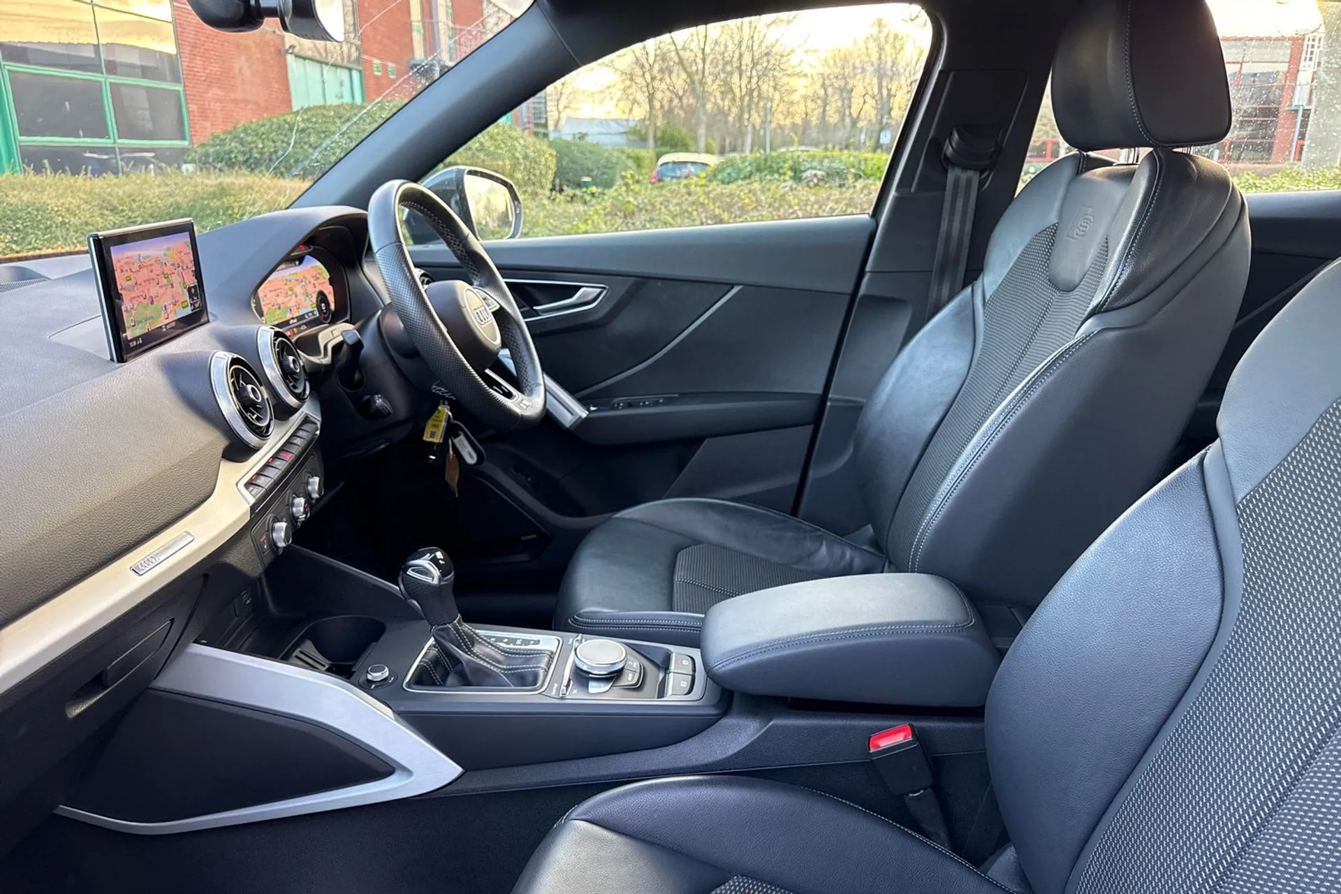 Audi Q2 thumbnail image number 28