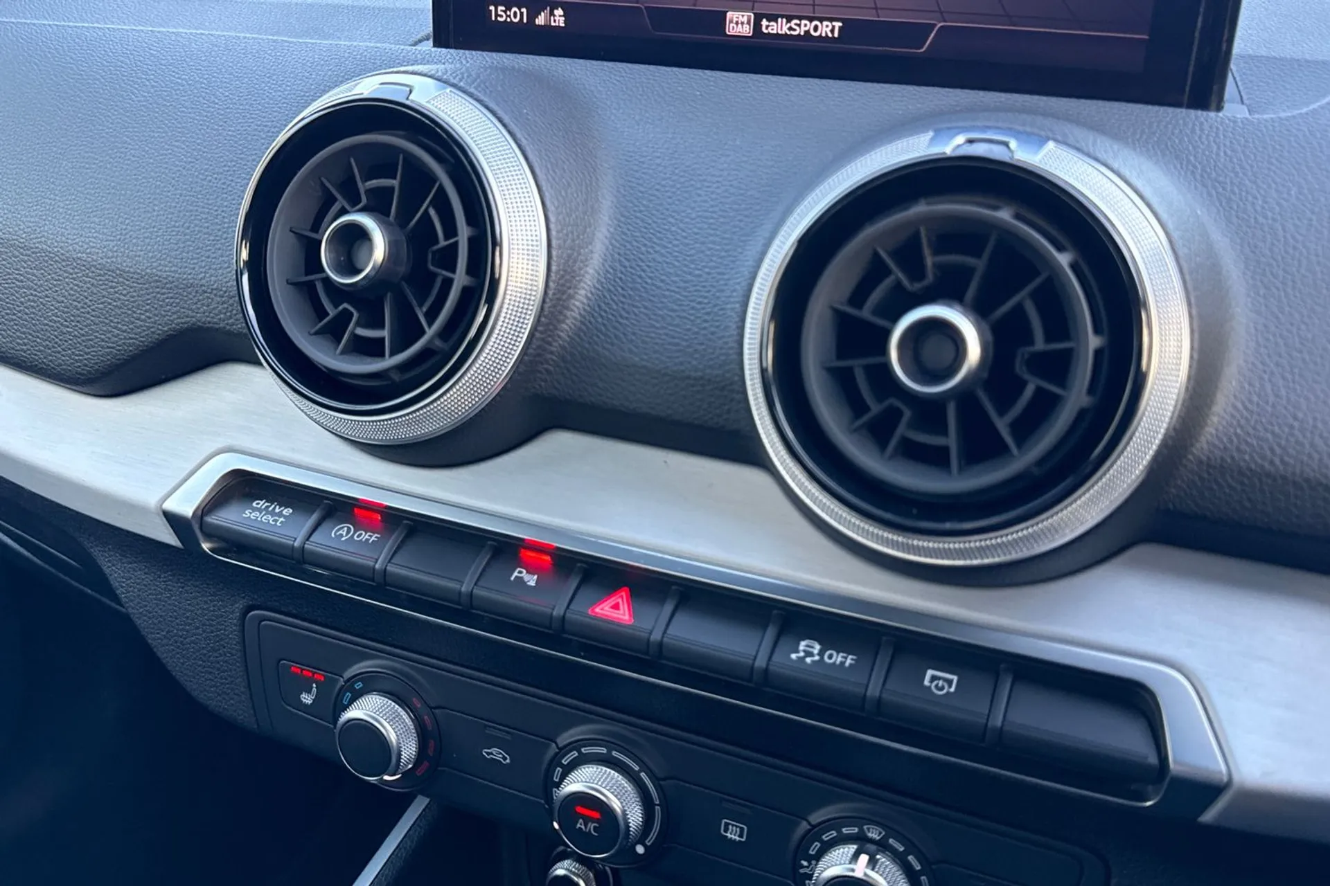 Audi Q2 thumbnail image number 51