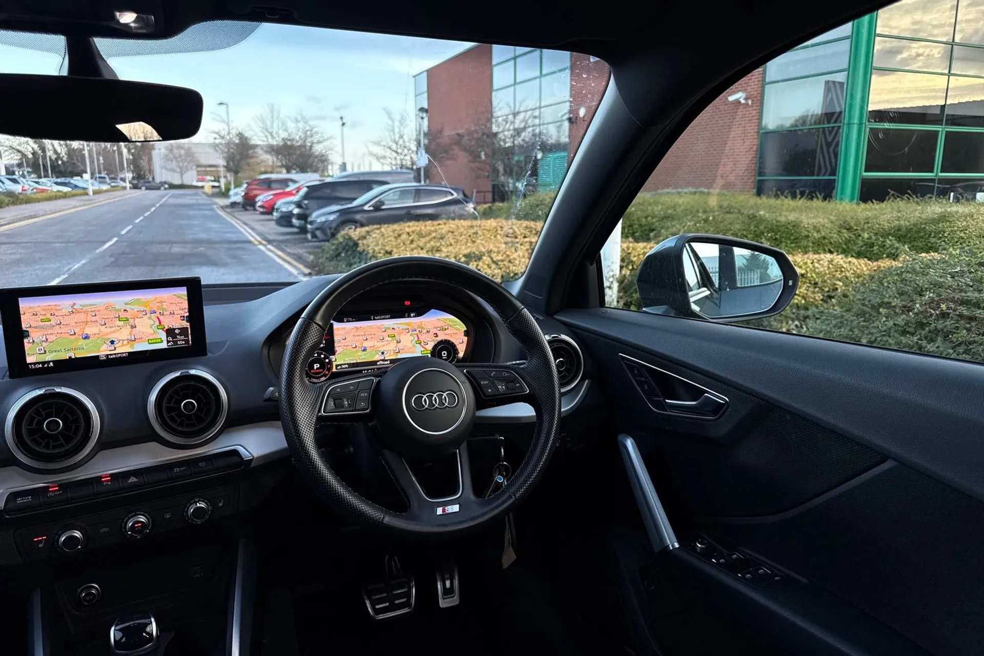 Audi Q2 thumbnail image number 38