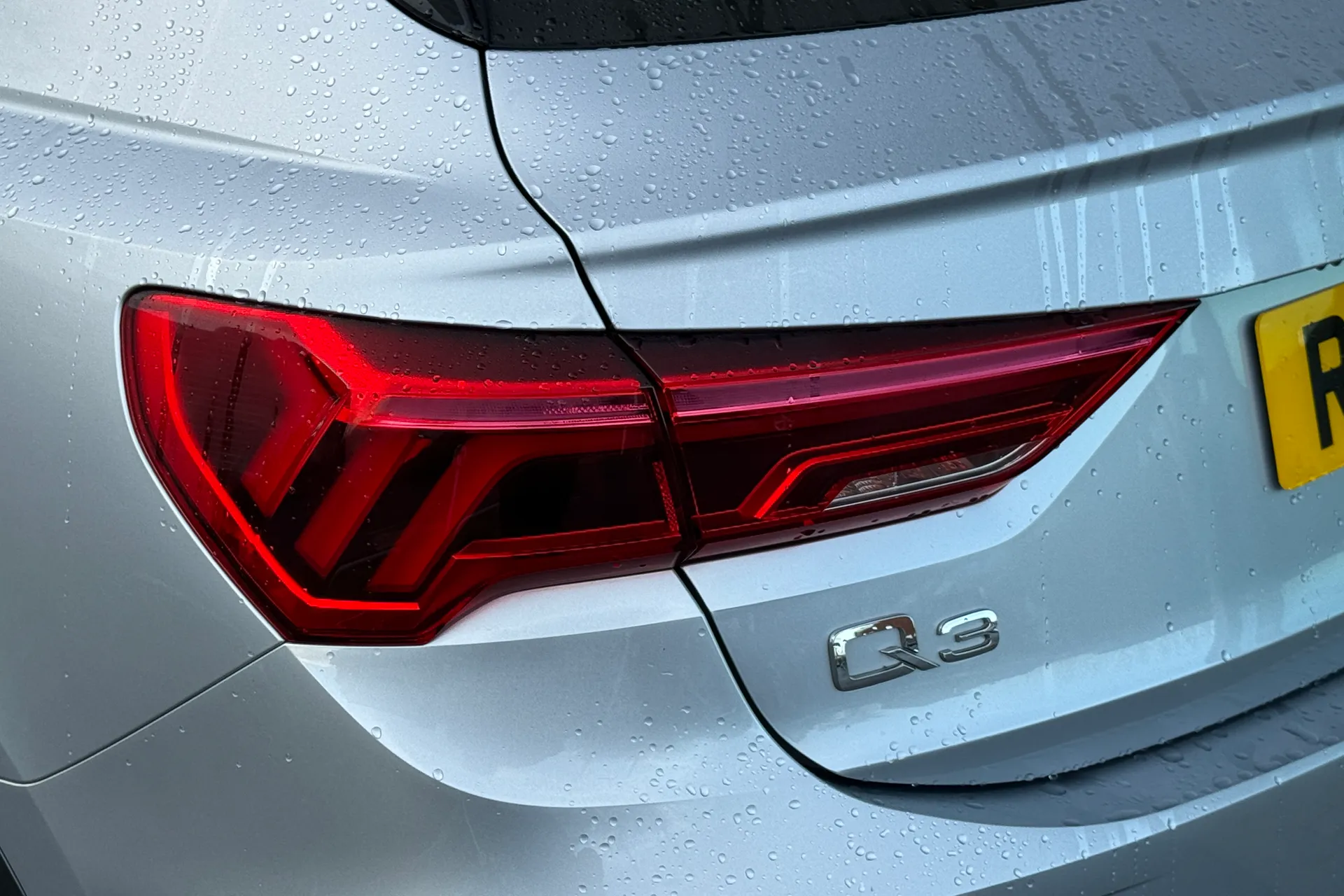 Audi Q3 thumbnail image number 49