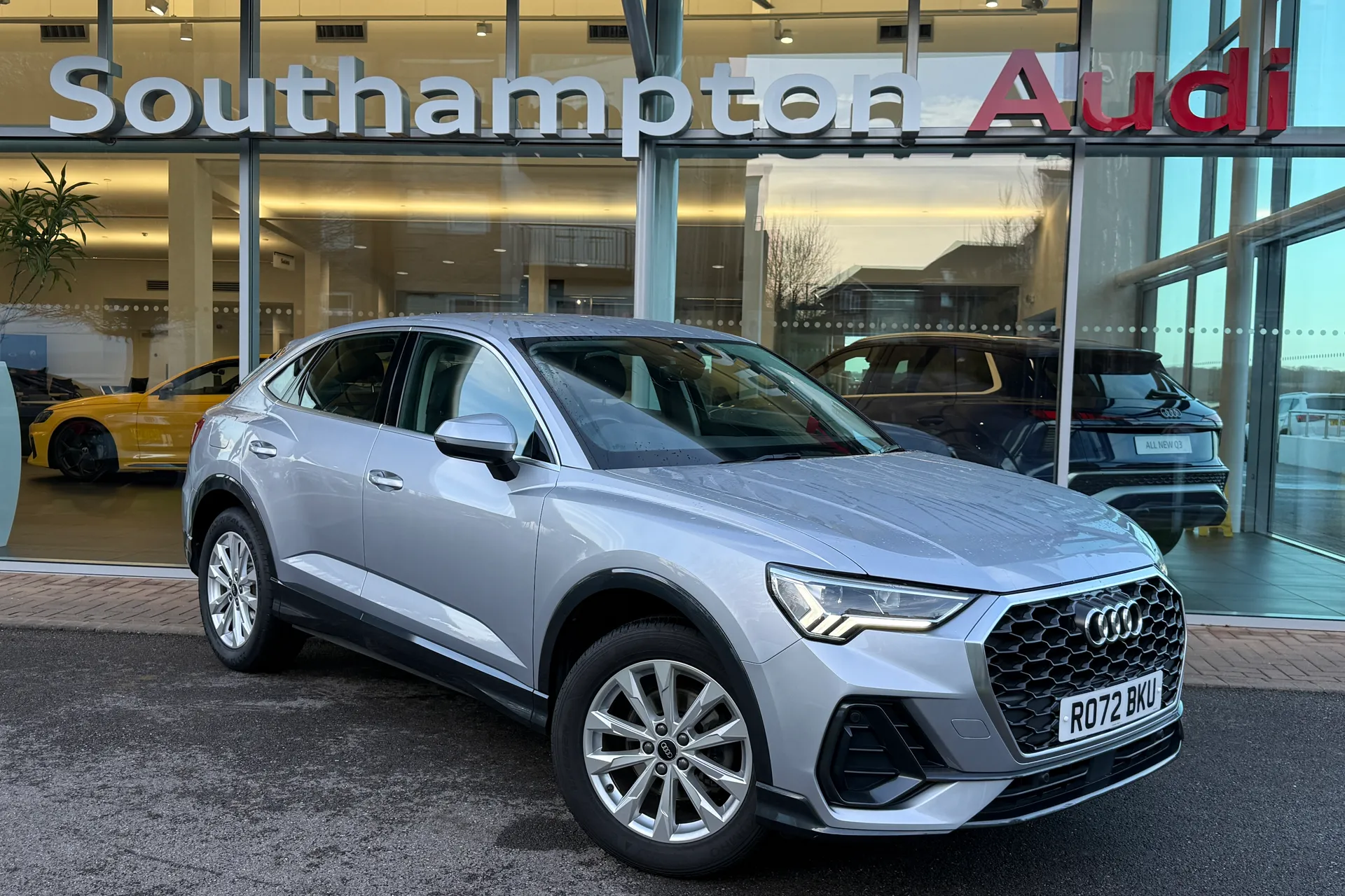 Audi Q3 thumbnail image number 63