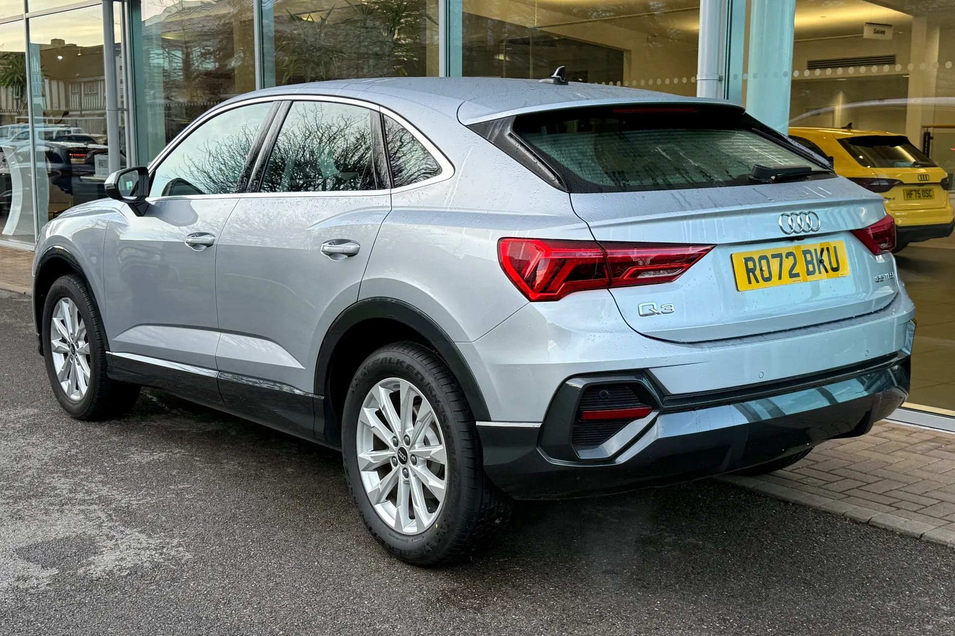 Audi Q3 thumbnail image number 7