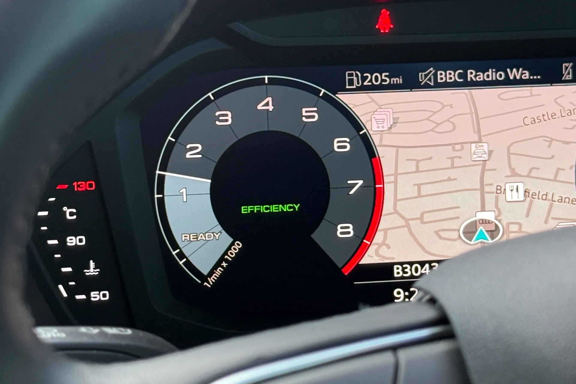 Audi Q3 thumbnail image number 11