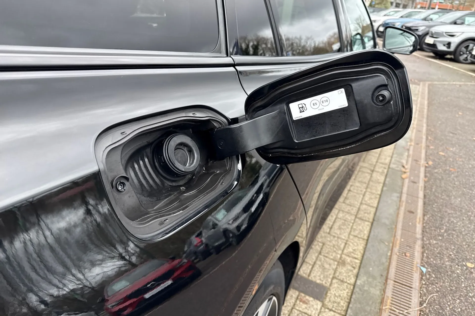 Volvo V60 thumbnail image number 19