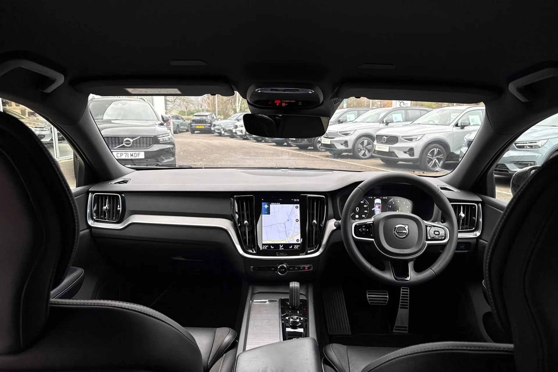 Volvo V60 thumbnail image number 3