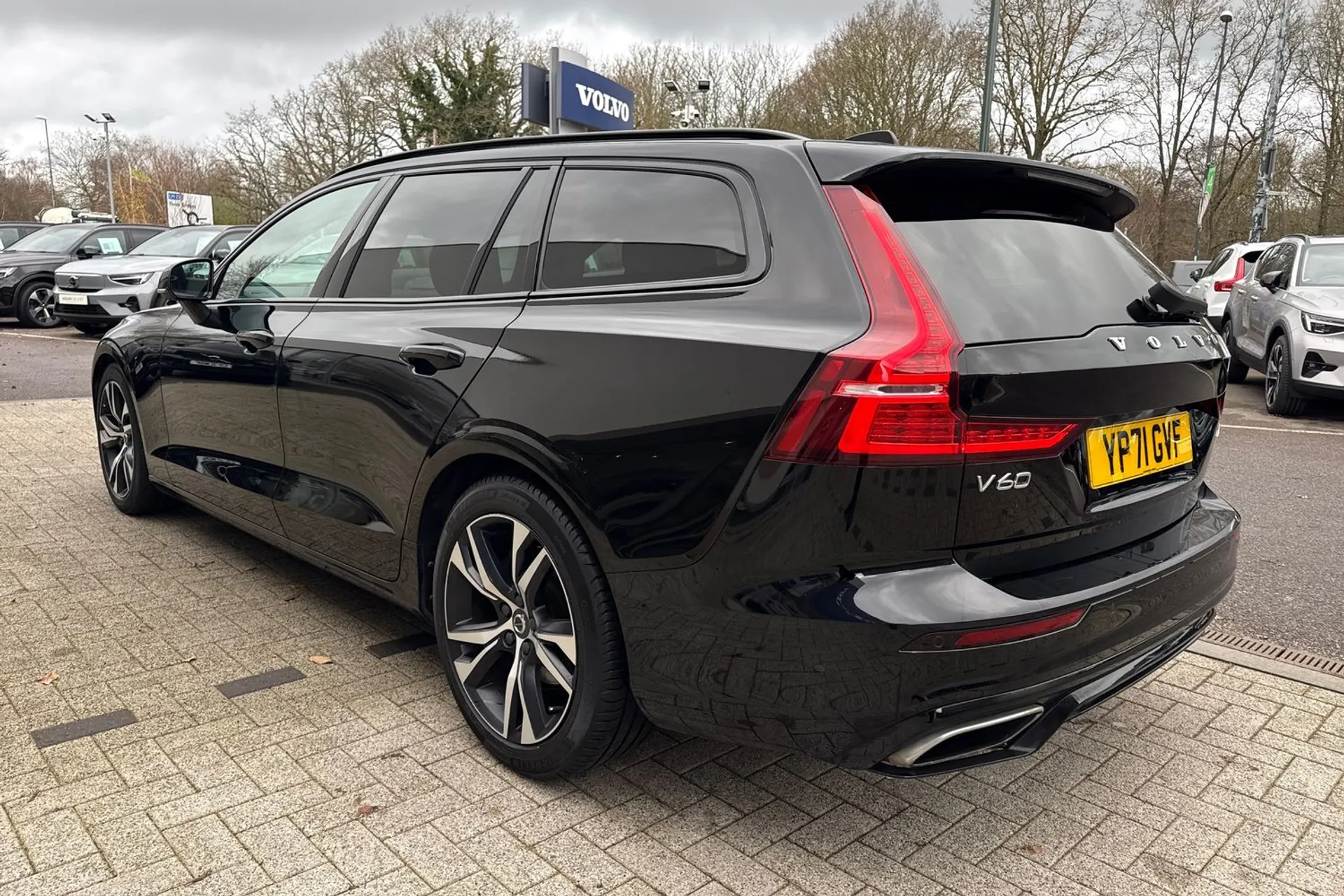 Volvo V60 thumbnail image number 10