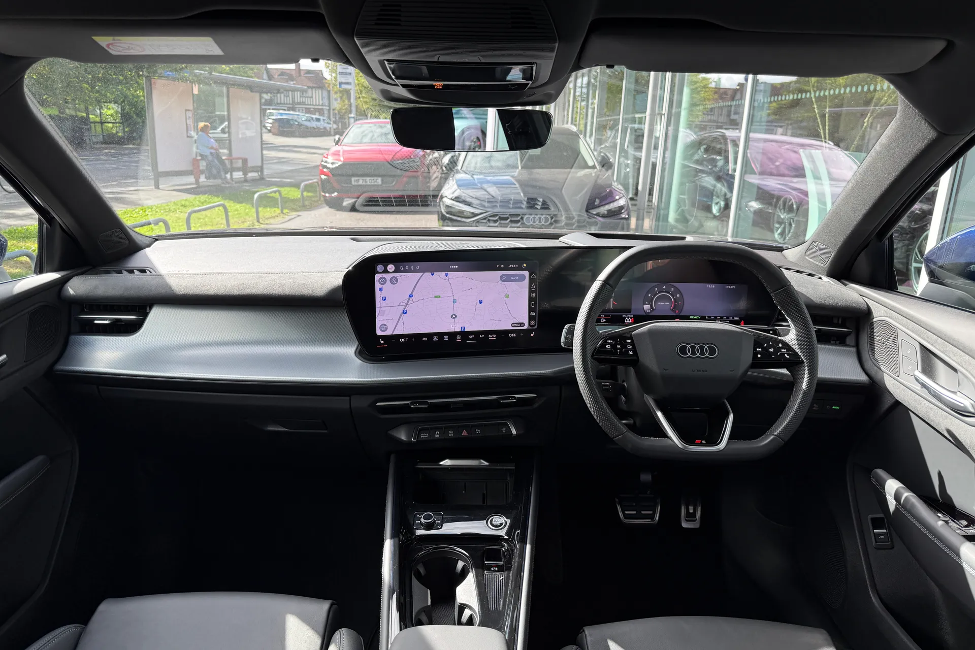 Audi Q3 thumbnail image number 3