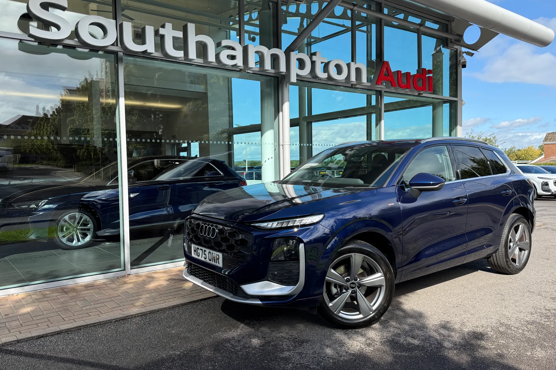 Audi Q3 thumbnail image number 57