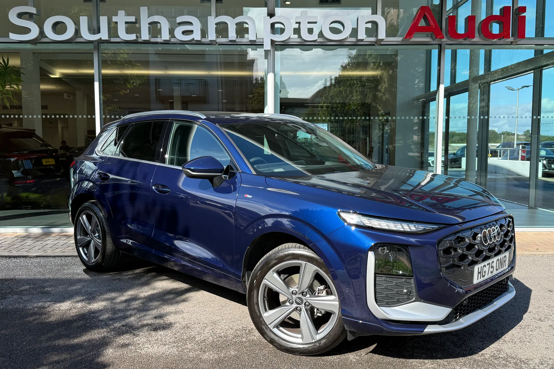 Audi Q3 thumbnail image number 59