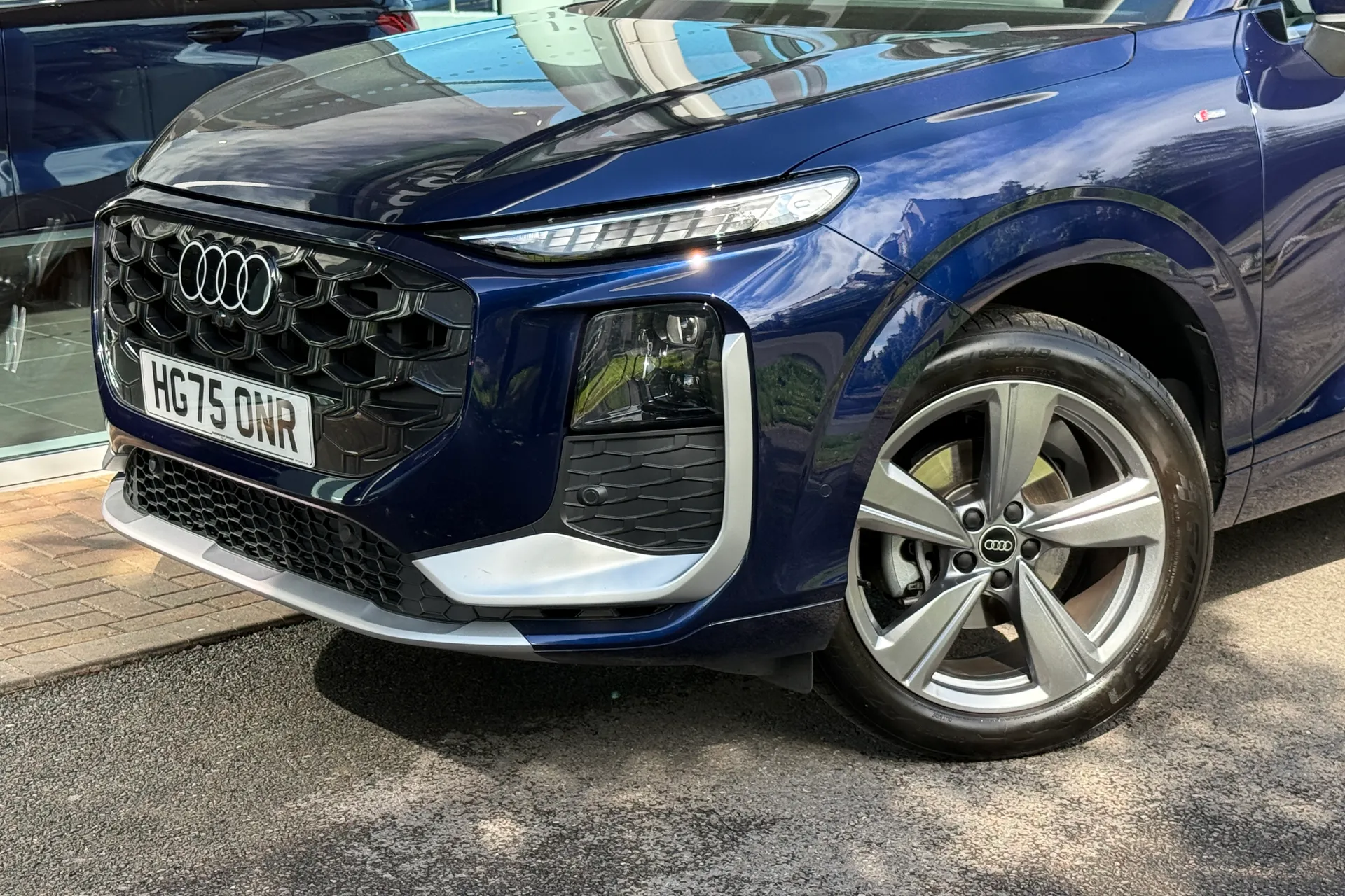 Audi Q3 thumbnail image number 56
