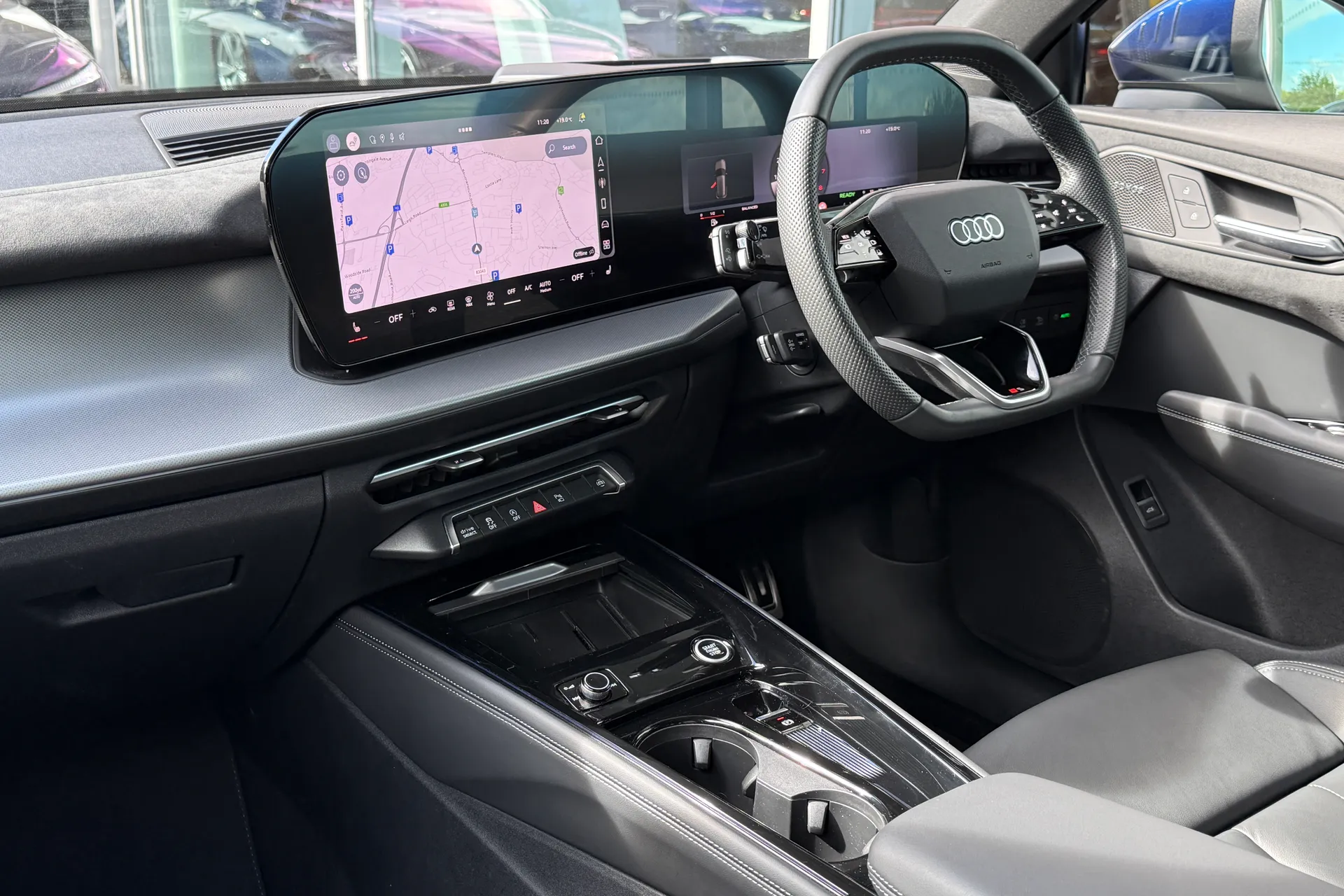 Audi Q3 thumbnail image number 50