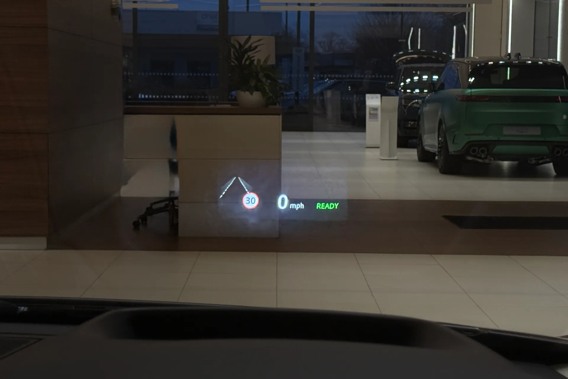 Jaguar I-PACE thumbnail image number 23