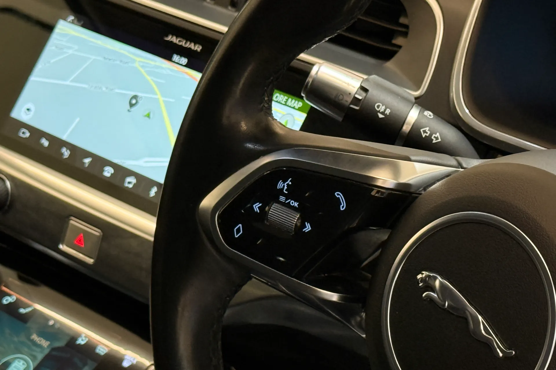 Jaguar I-PACE thumbnail image number 48