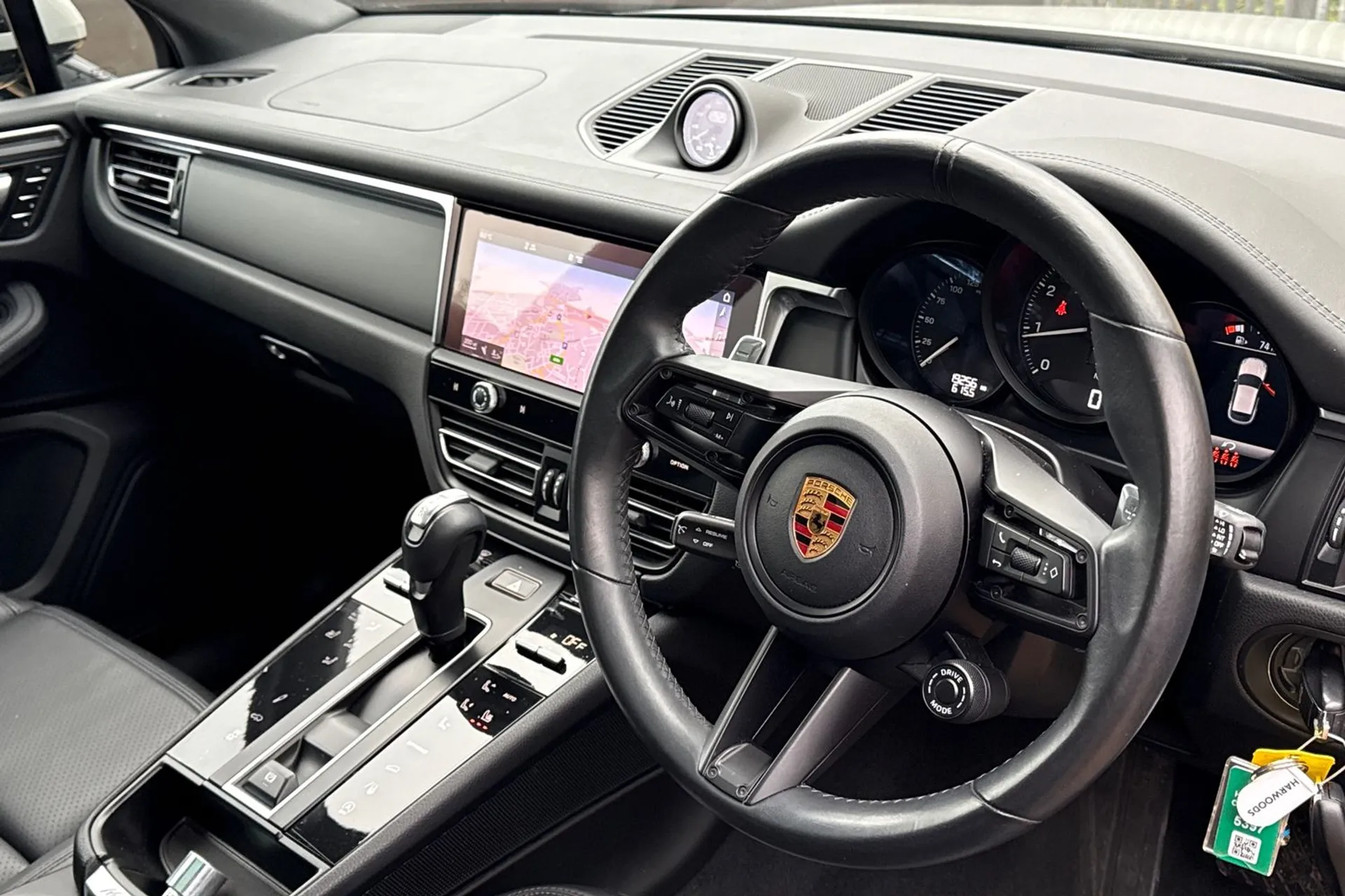 Porsche MACAN thumbnail image number 28