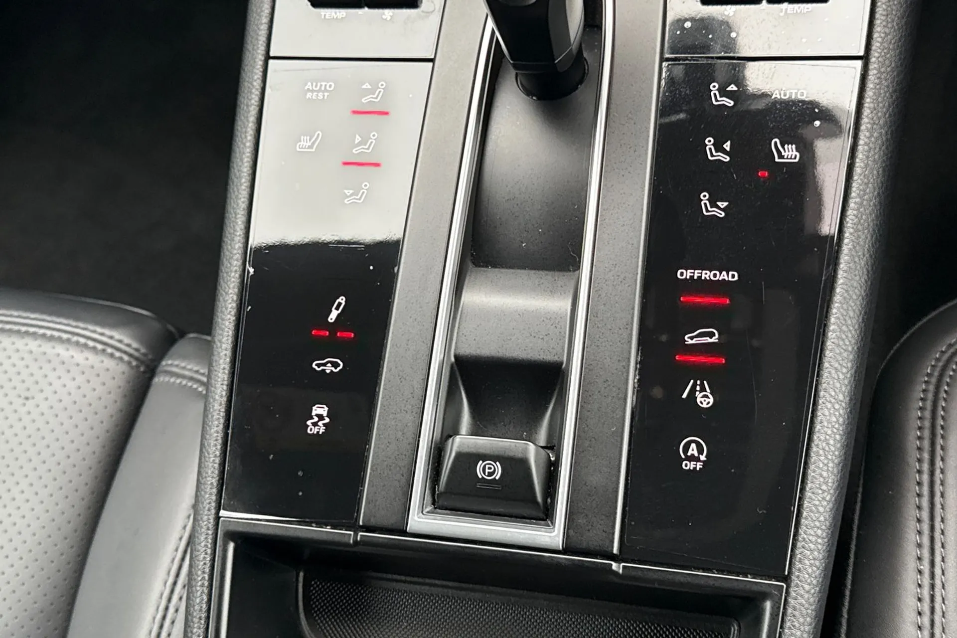 Porsche MACAN thumbnail image number 56