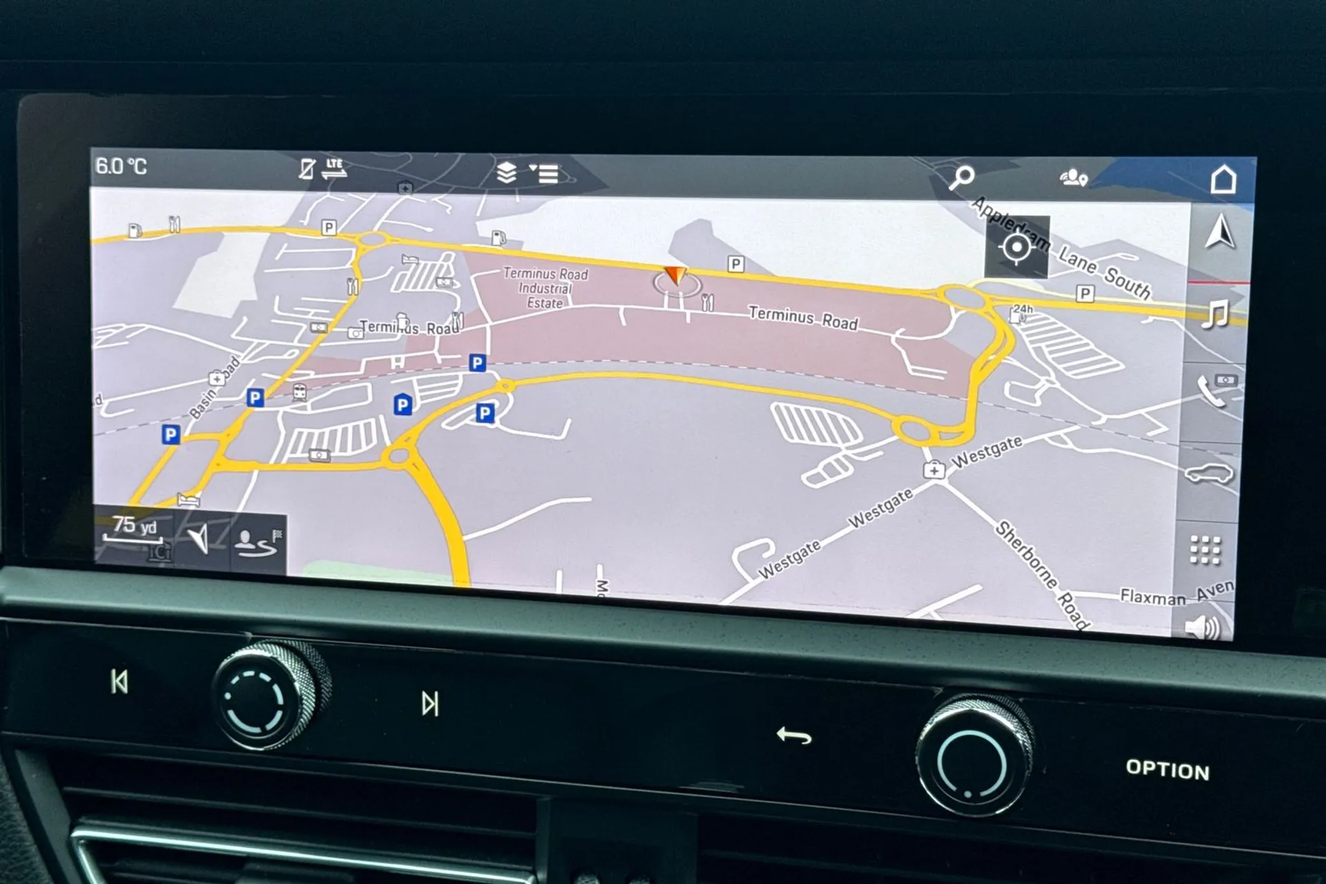 Porsche MACAN thumbnail image number 4