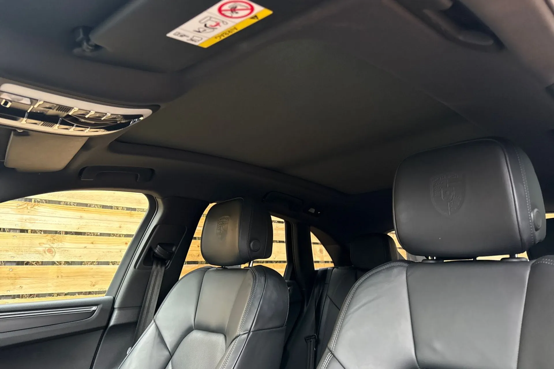 Porsche MACAN thumbnail image number 52