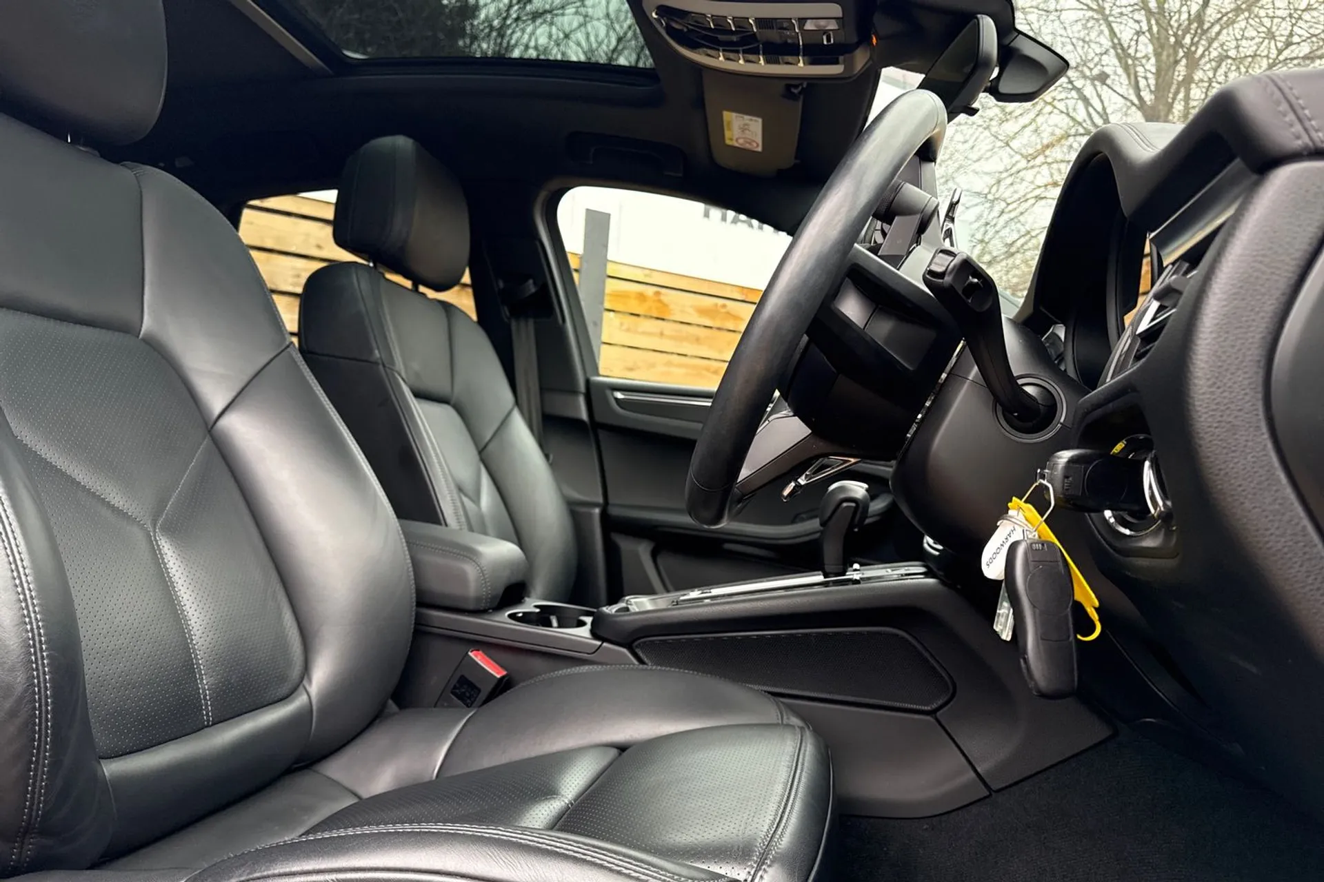 Porsche MACAN thumbnail image number 27