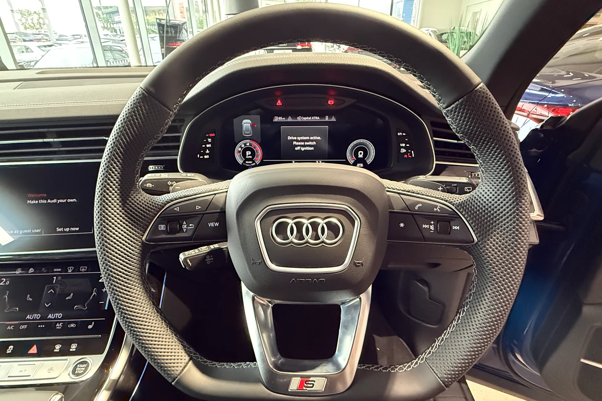 Audi Q8 thumbnail image number 15