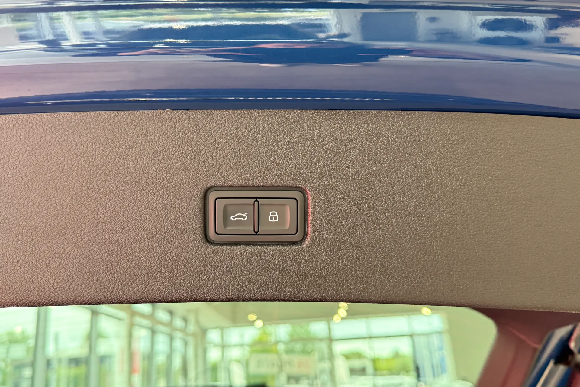 Audi Q8 thumbnail image number 36