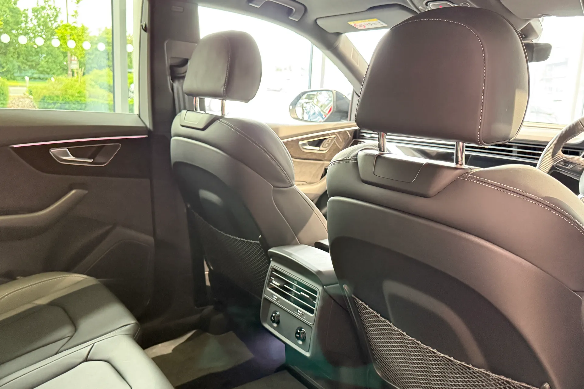 Audi Q8 thumbnail image number 37