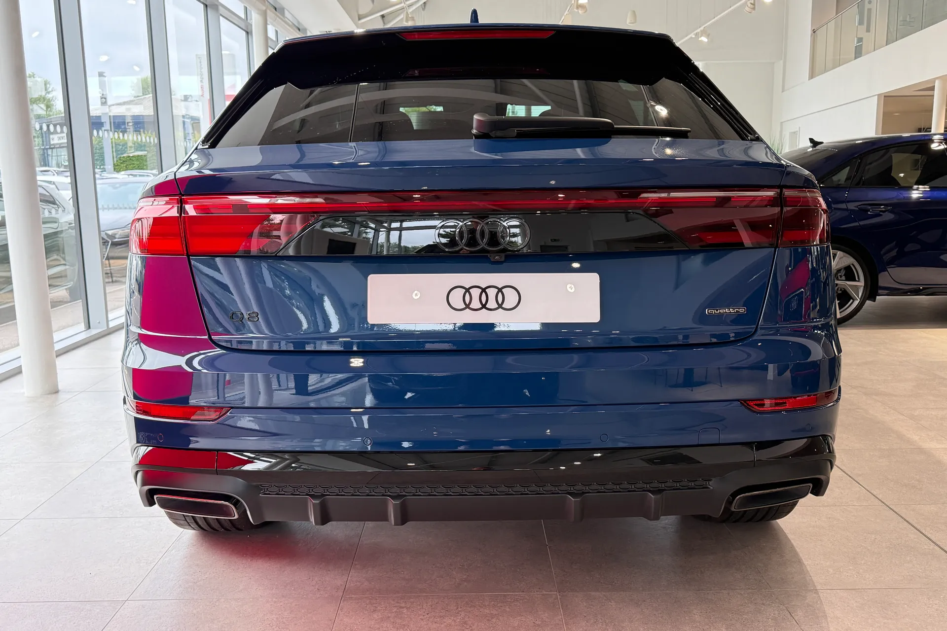 Audi Q8 thumbnail image number 9