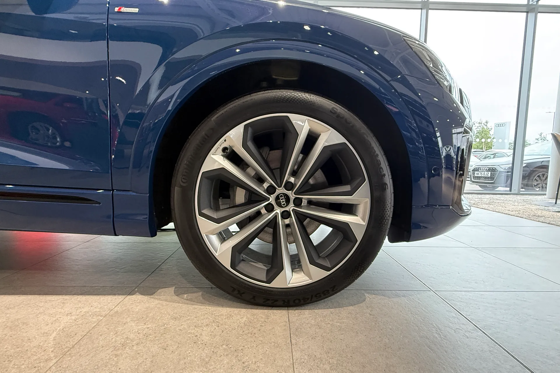Audi Q8 thumbnail image number 6