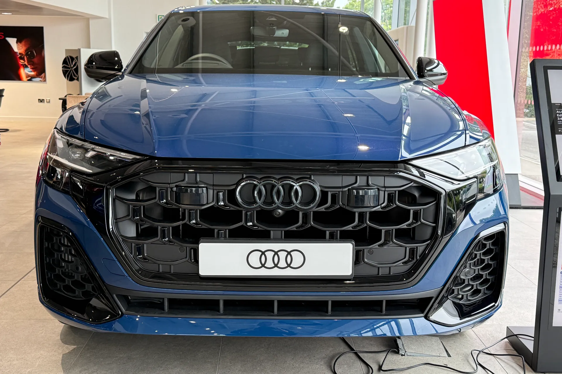 Audi Q8 thumbnail image number 5