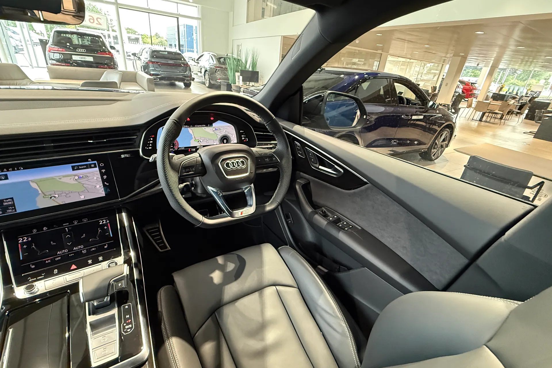 Audi Q8 thumbnail image number 42