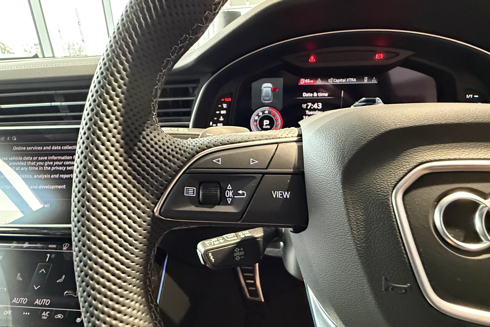 Audi Q8 thumbnail image number 39
