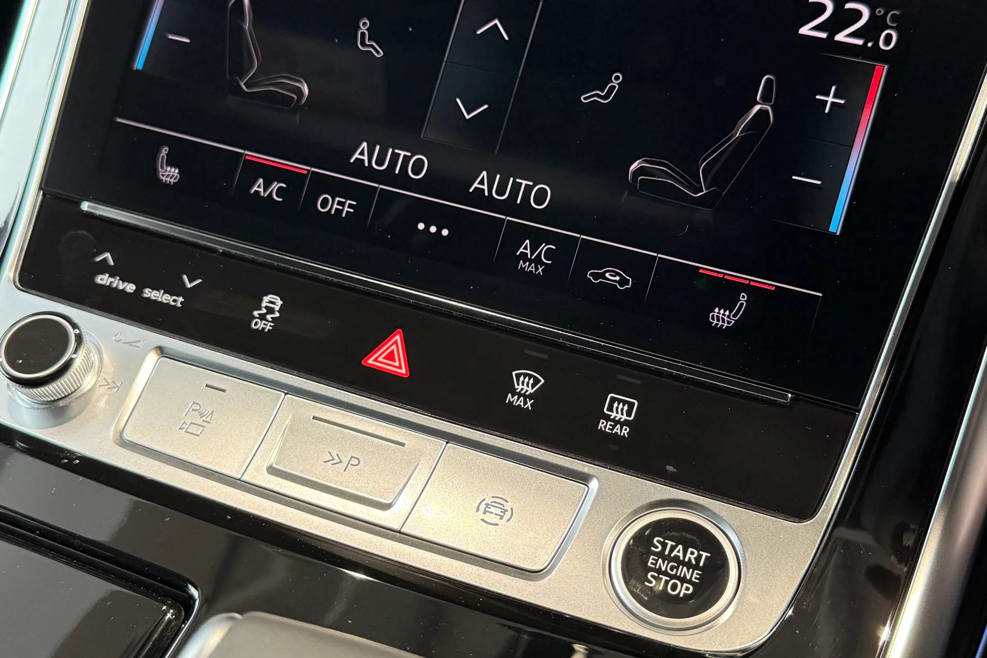 Audi Q8 thumbnail image number 11